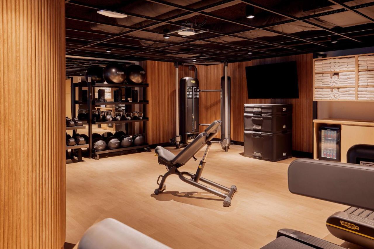 The Godfrey Detroit, Curio Collection By Hilton Hotel ภายนอก รูปภาพ