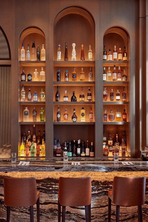 The Godfrey Detroit, Curio Collection By Hilton Hotel ภายนอก รูปภาพ