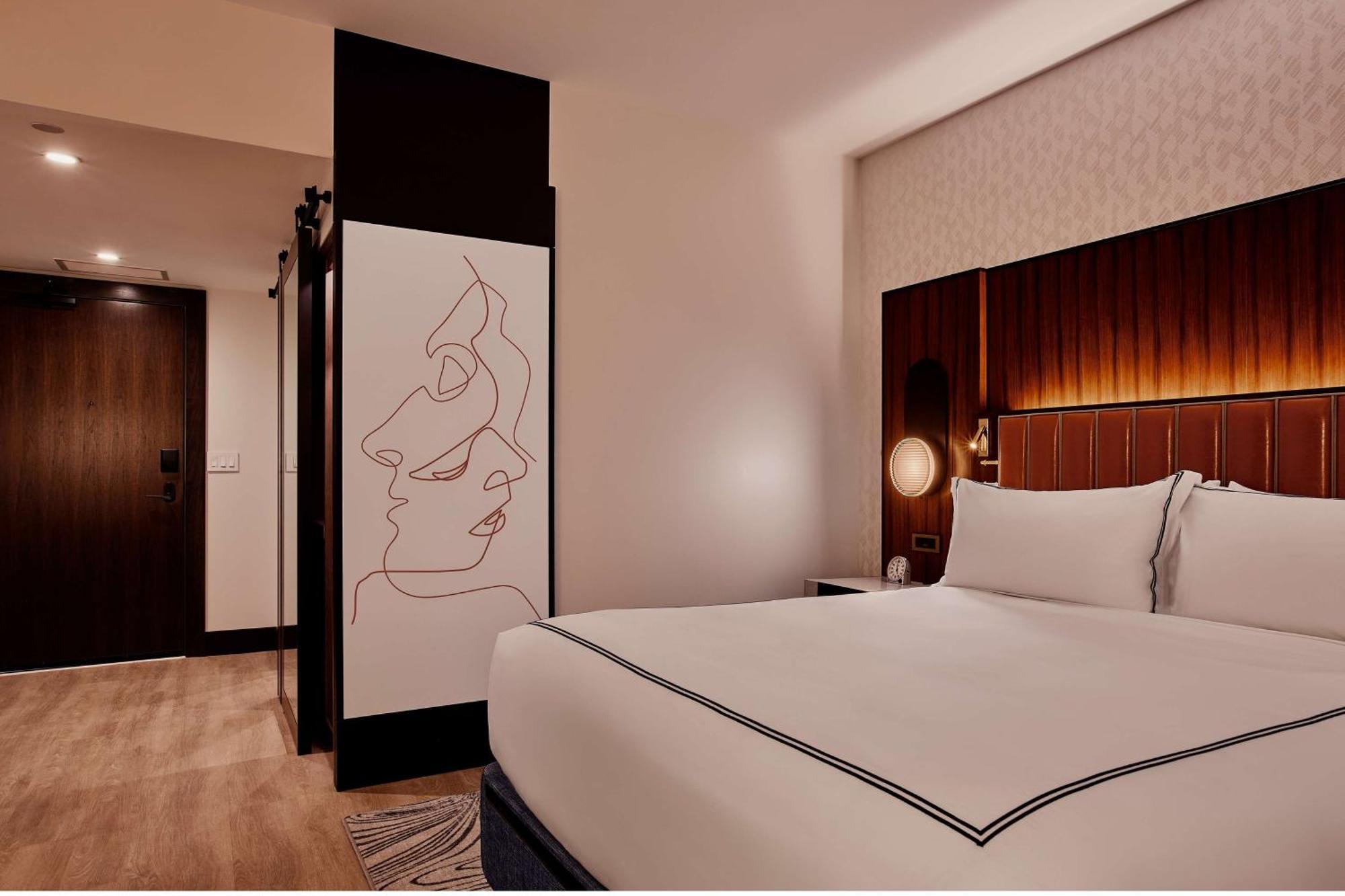 The Godfrey Detroit, Curio Collection By Hilton Hotel ภายนอก รูปภาพ