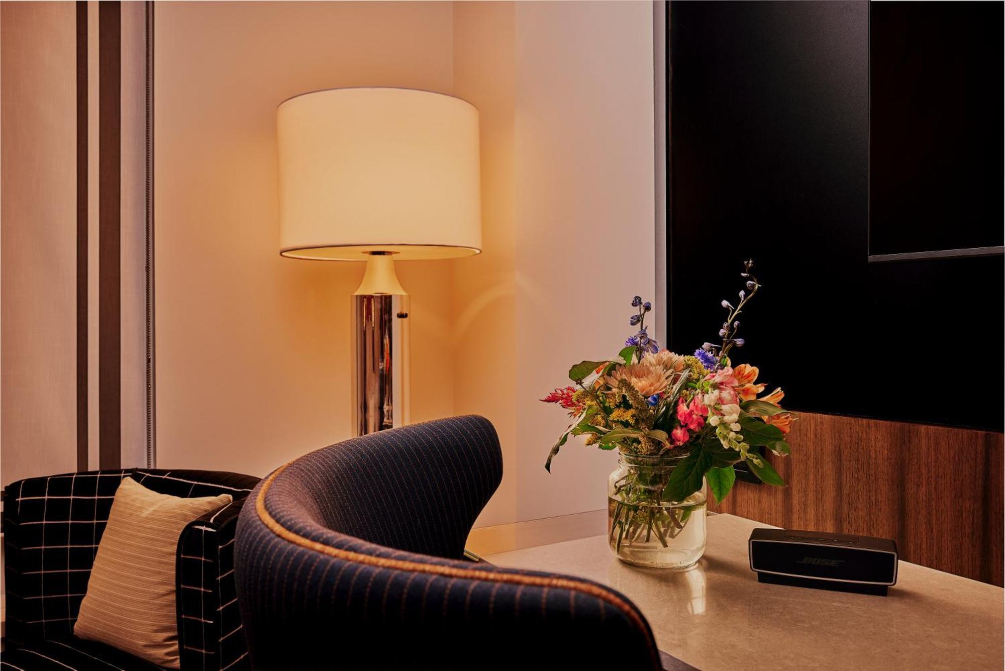 The Godfrey Detroit, Curio Collection By Hilton Hotel ภายนอก รูปภาพ
